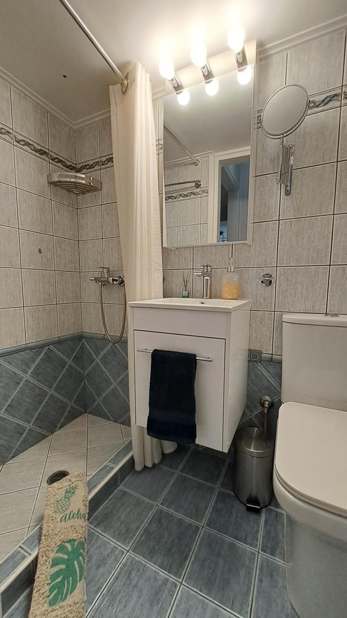 Tomis Sea View Apartment Piræus Eksteriør billede
